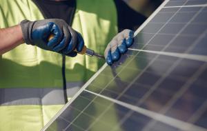loi-madelin.com Passer aux panneaux solaires - rentabilité, investissement, entretien, coûts et énergie produite